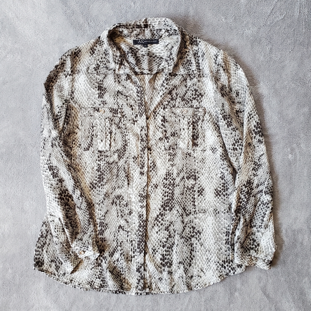 Anne Klein Monochrome Animal Print Front Pocket Button Down Blouse